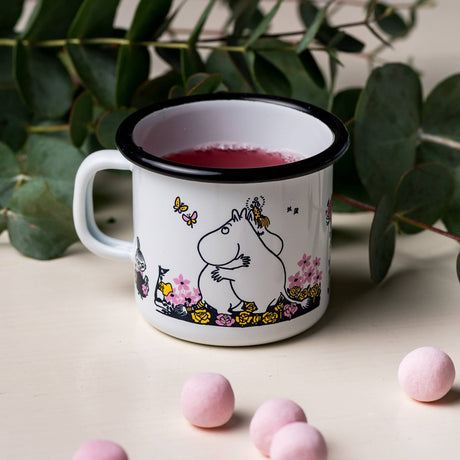 Muurla - Moomin enamel mug - Hug White | Scout & Co