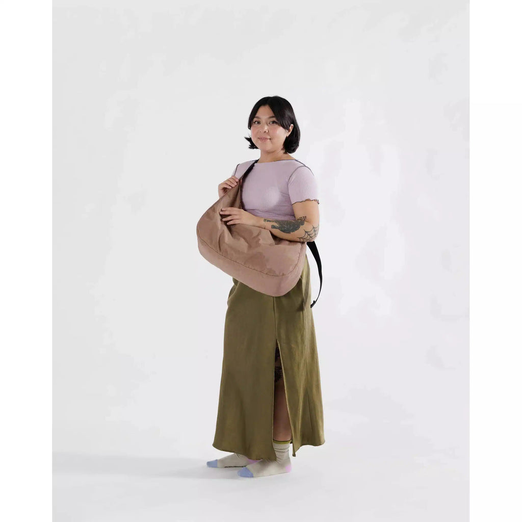 Baggu - Large Nylon Crescent bag - Cocoa | Scout & Co