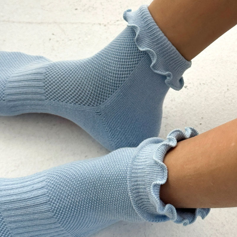 Le Bon Shoppe - Ruffled hugger crew socks - Periwinkle / Red | Scout & Co