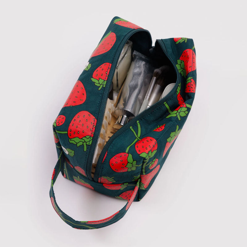 Baggu - Dopp Kit toiletry bag - Strawberry Blossom | Scout & Co