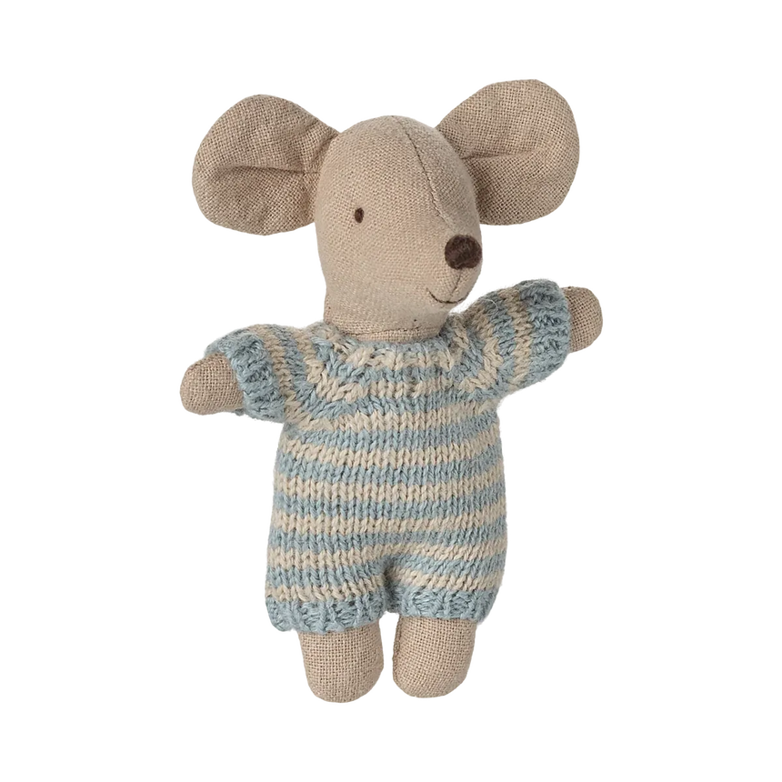 Maileg - Baby mouse in carry cot - Blue | Scout & Co