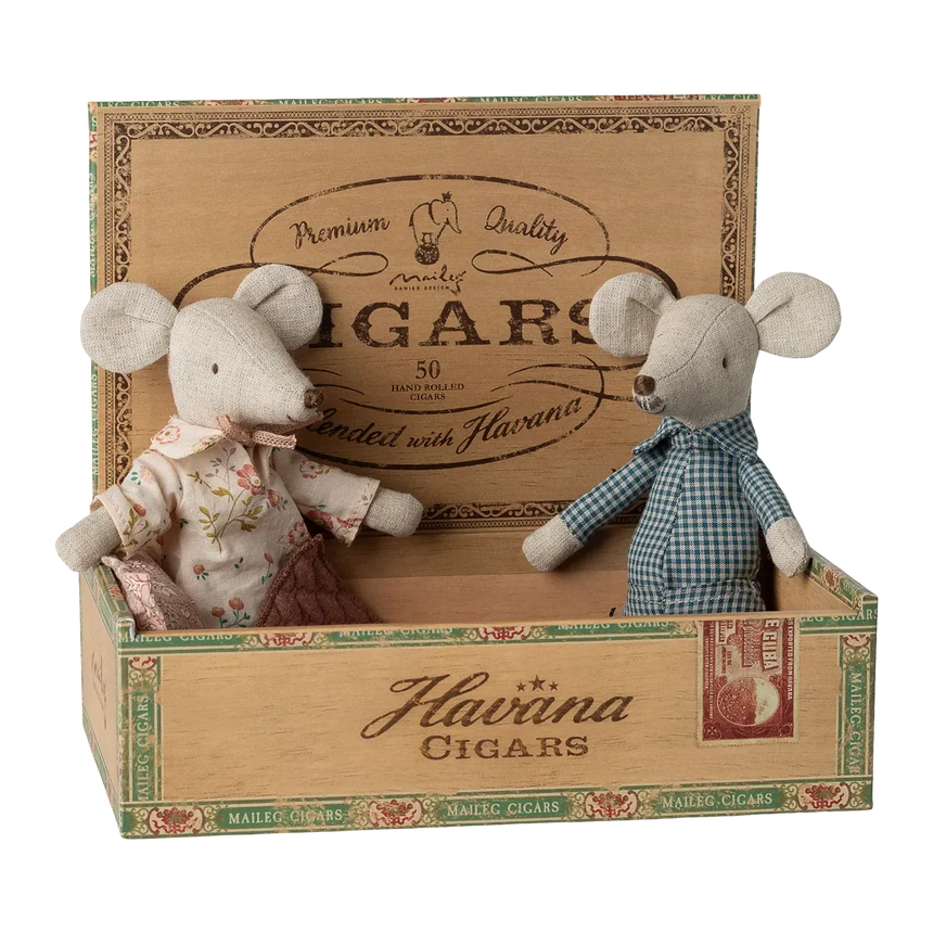 Maileg - Grandma & Grandpa mice in matchbox - nightwear | Scout & Co