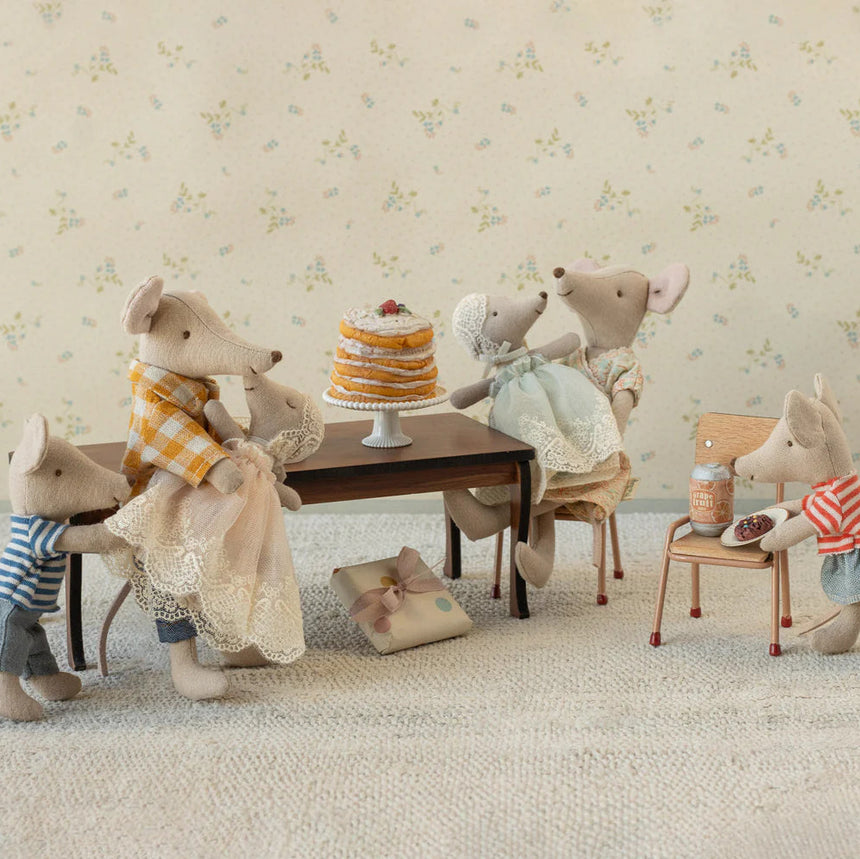 Maileg - Baby mouse in gown - Powder | Scout & Co
