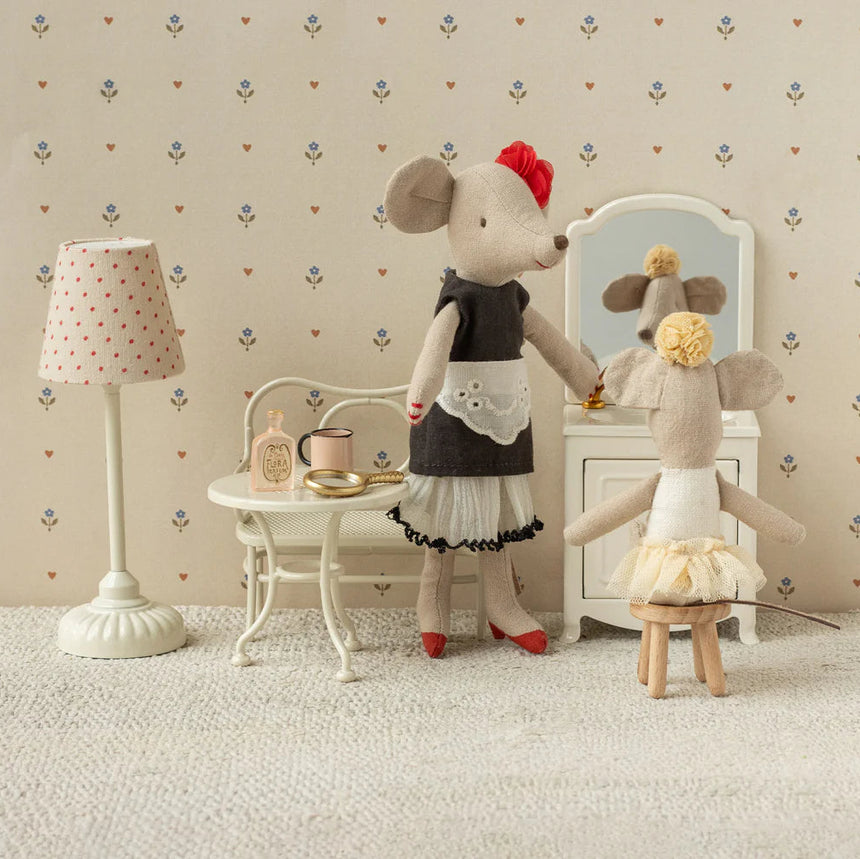 Maileg - Beautician mouse - mum | Scout & Co