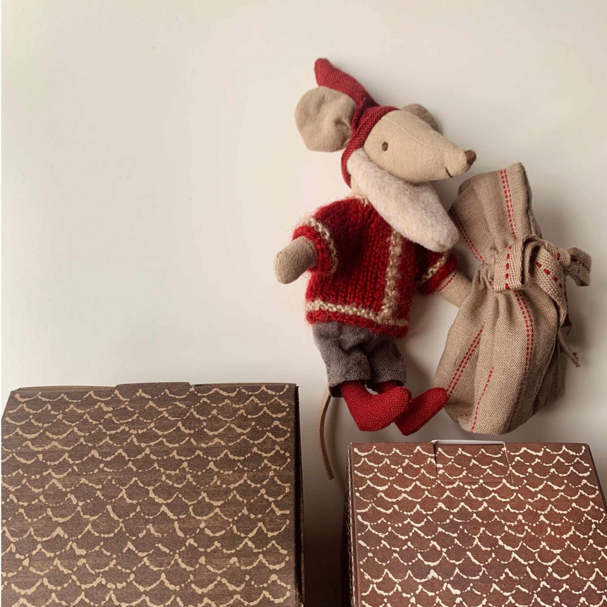 Maileg - Santa mouse with house | Scout & Co