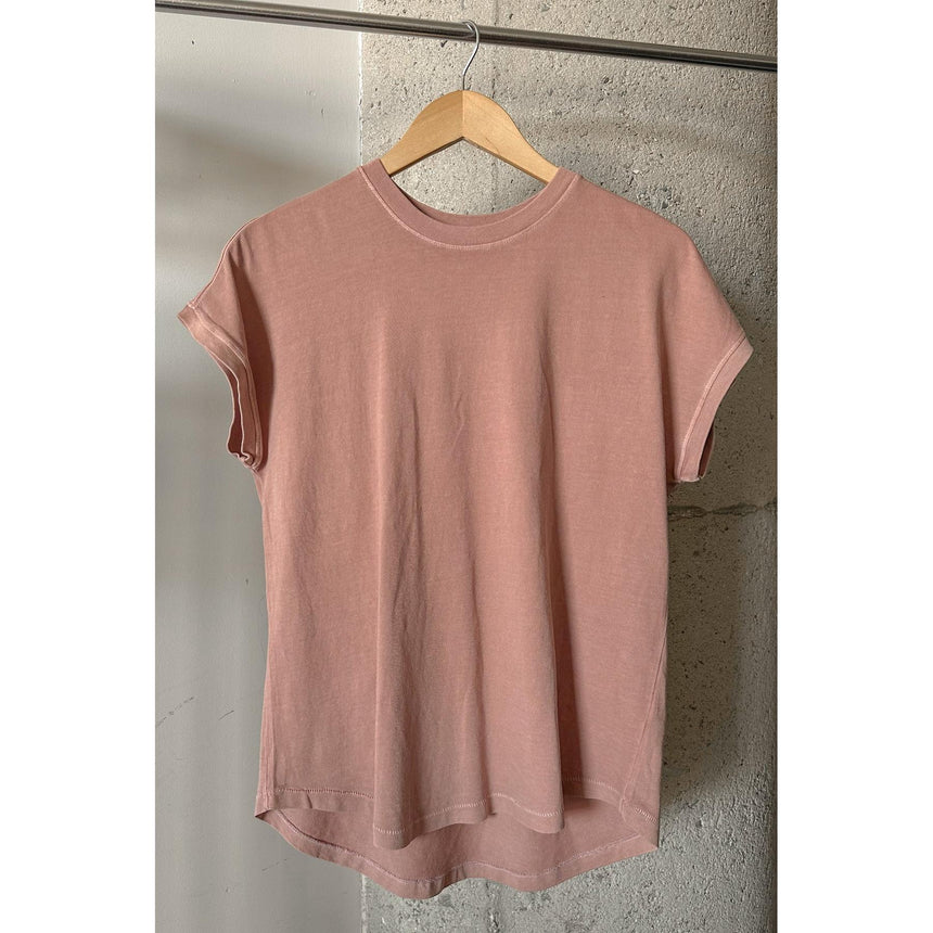 Le Bon Shoppe - Ease tee - Spanish Villa | Scout & Co