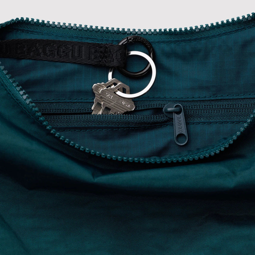 Baggu - Medium Nylon Crescent bag - Deep Sea | Scout & Co