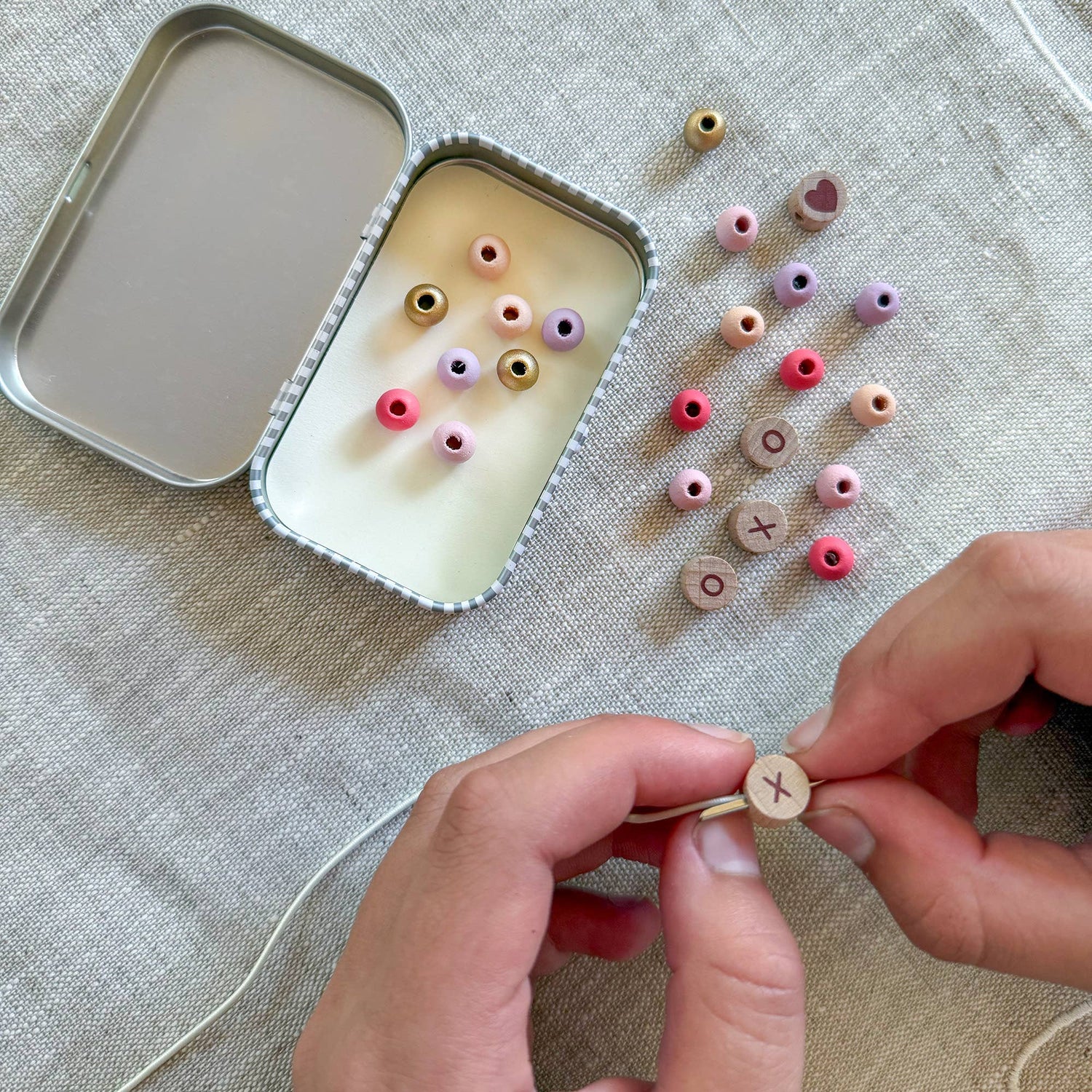 Cotton Twist - XOXO beaded friendship bracelet kit tin: Pink | Scout & Co