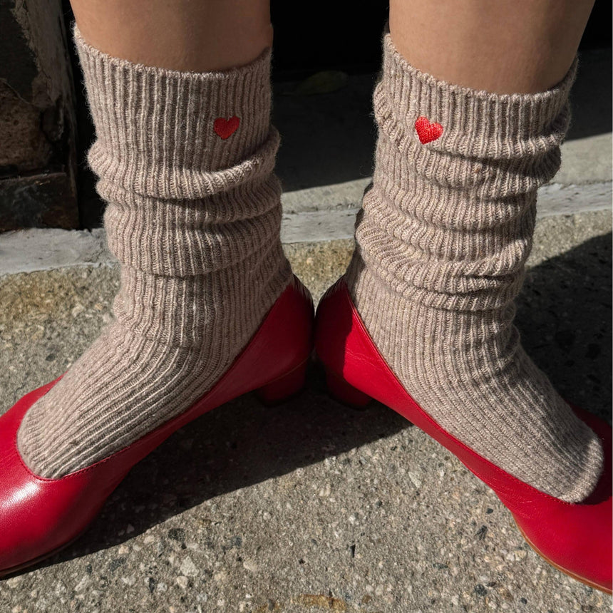 Le Bon Shoppe - Embroidered Snow Socks - Tan + Heart | Scout & Co