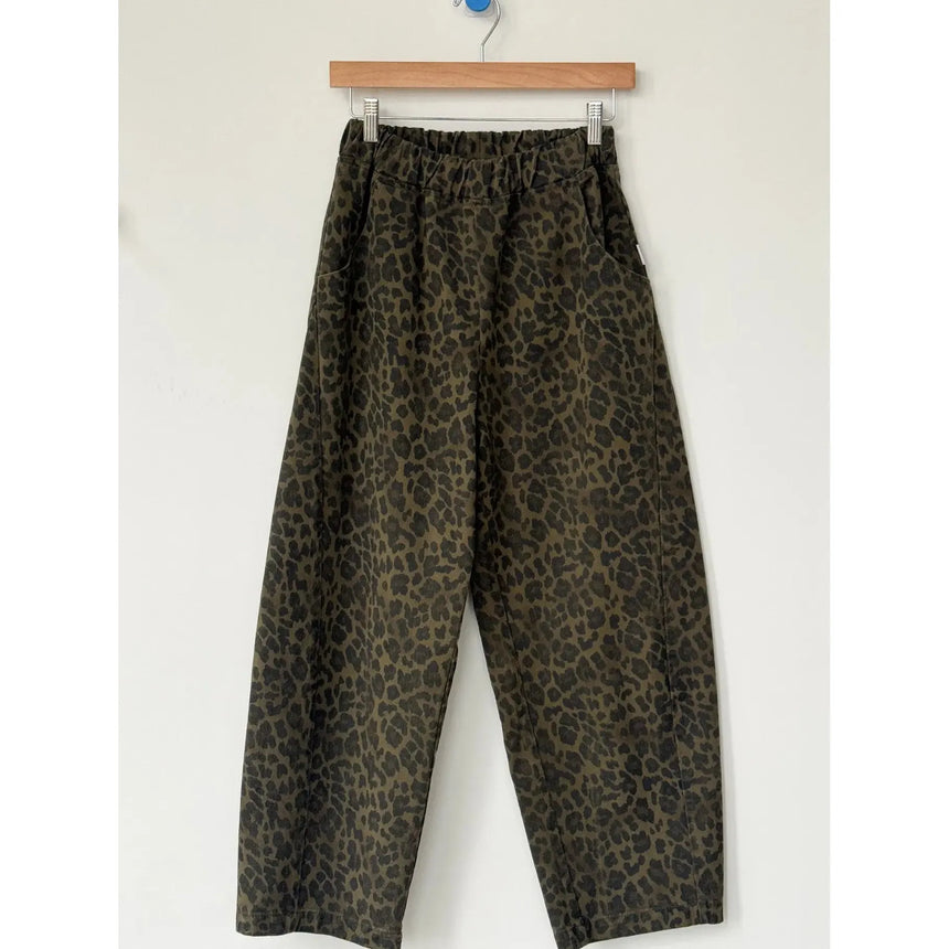 Le Bon Shoppe - Arc pants - Fern Leopard | Scout & Co