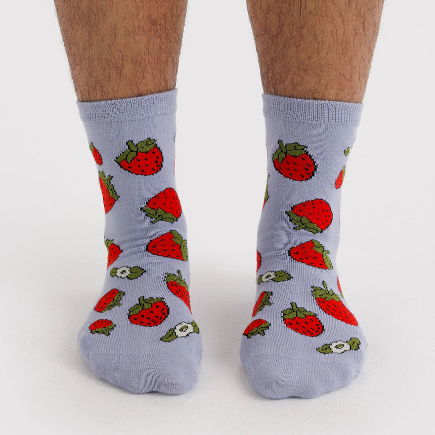 Baggu - Adult crew socks - Strawberry Blossom | Scout & Co