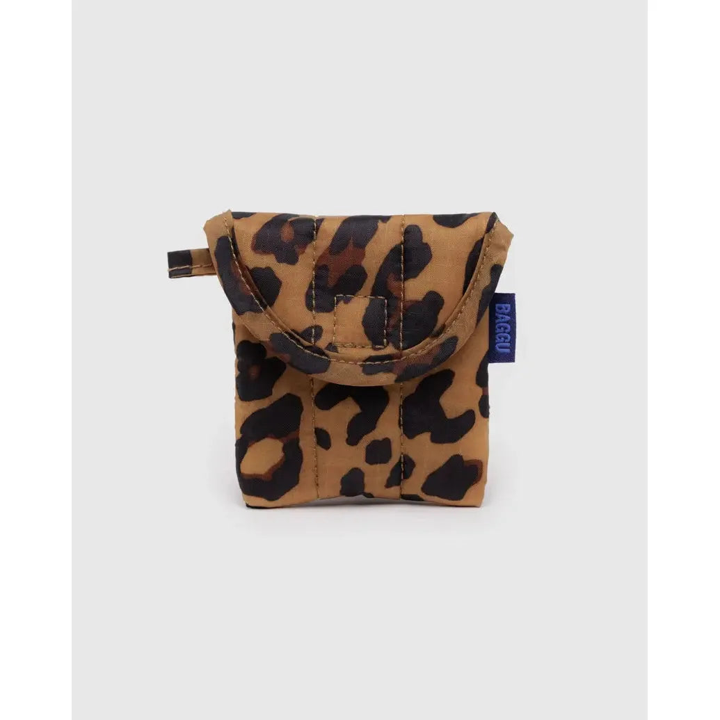 Baggu - Puffy earbuds case - Leopard | Scout & Co