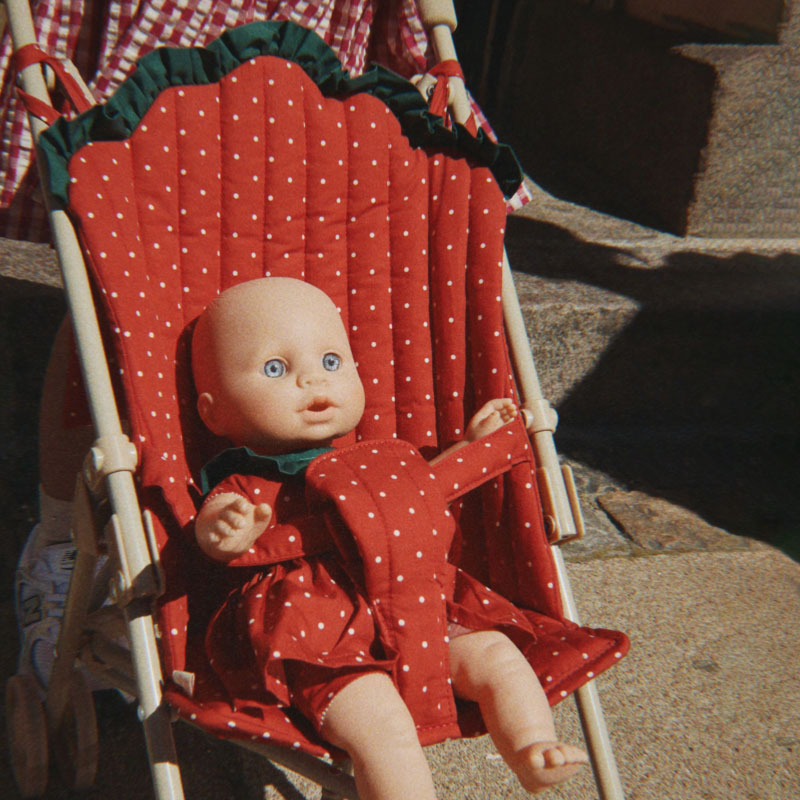 Konges Sløjd - Strawberry doll stroller - Fraise dot | Scout & Co