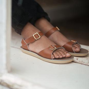 Saltwater Surfer Sandals - Tan - Kids | Scout & Co