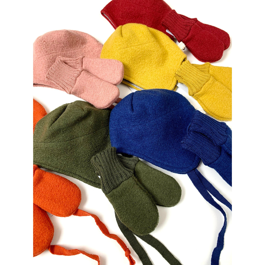 Disana - Boiled merino wool hat - Navy | Scout & Co
