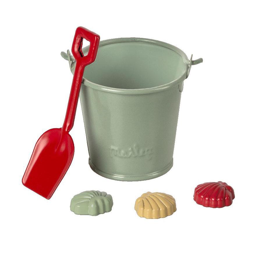 Maileg - Beach set - bucket, spade & shells | Scout & Co