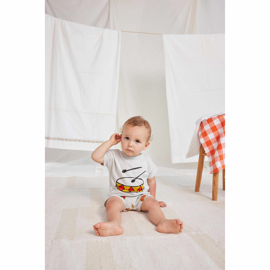 Bobo Choses - Play The Drum all-over shorts - baby | Scout & Co