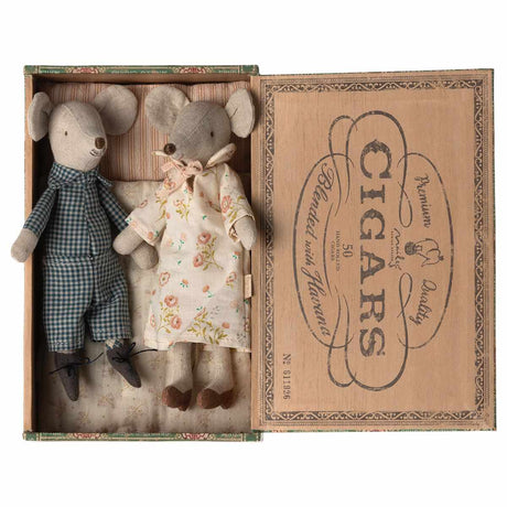 Maileg - Grandma & Grandpa mice in matchbox - pyjamas | Scout & Co