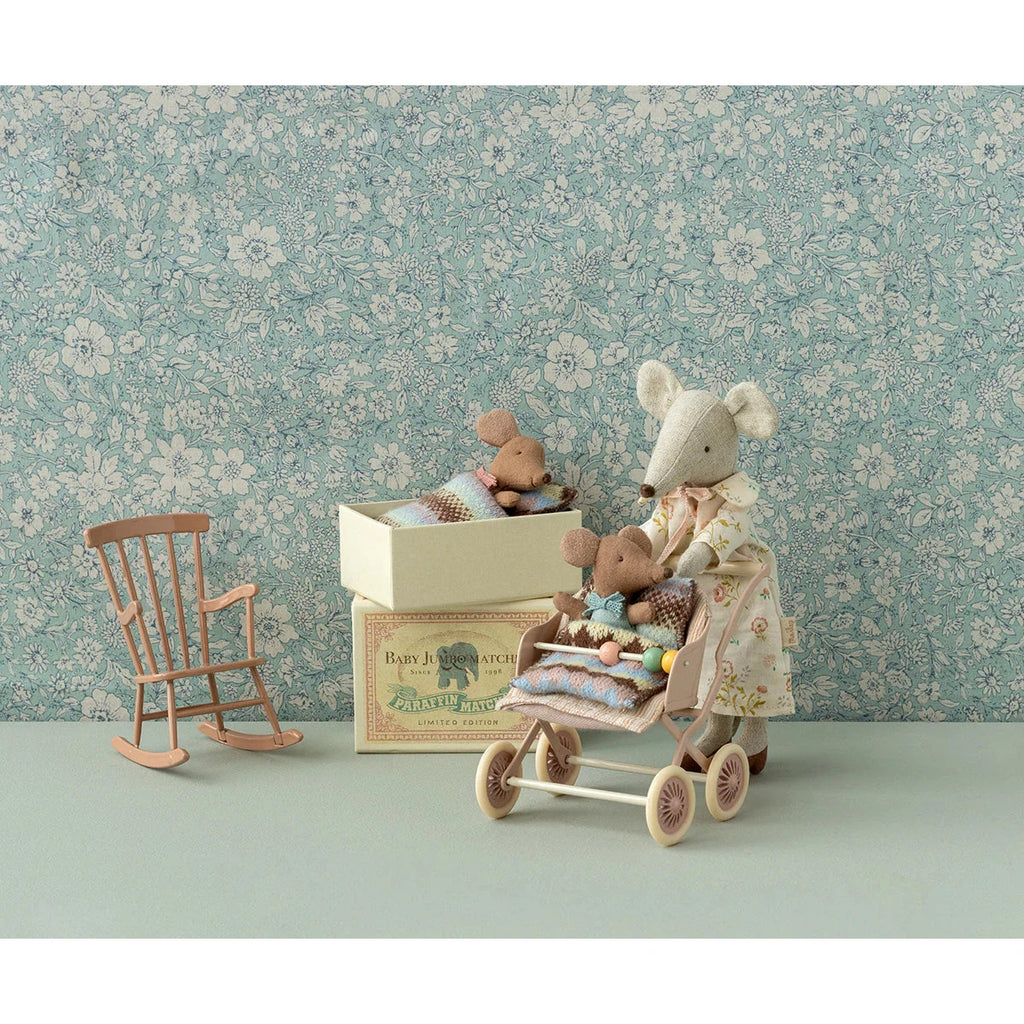 Maileg - Sleepy wakey baby mouse in box - Blue | Scout & Co