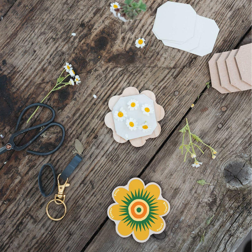 Studio Wald - Keyring Flower Press - Greens & Yellows | Scout & Co