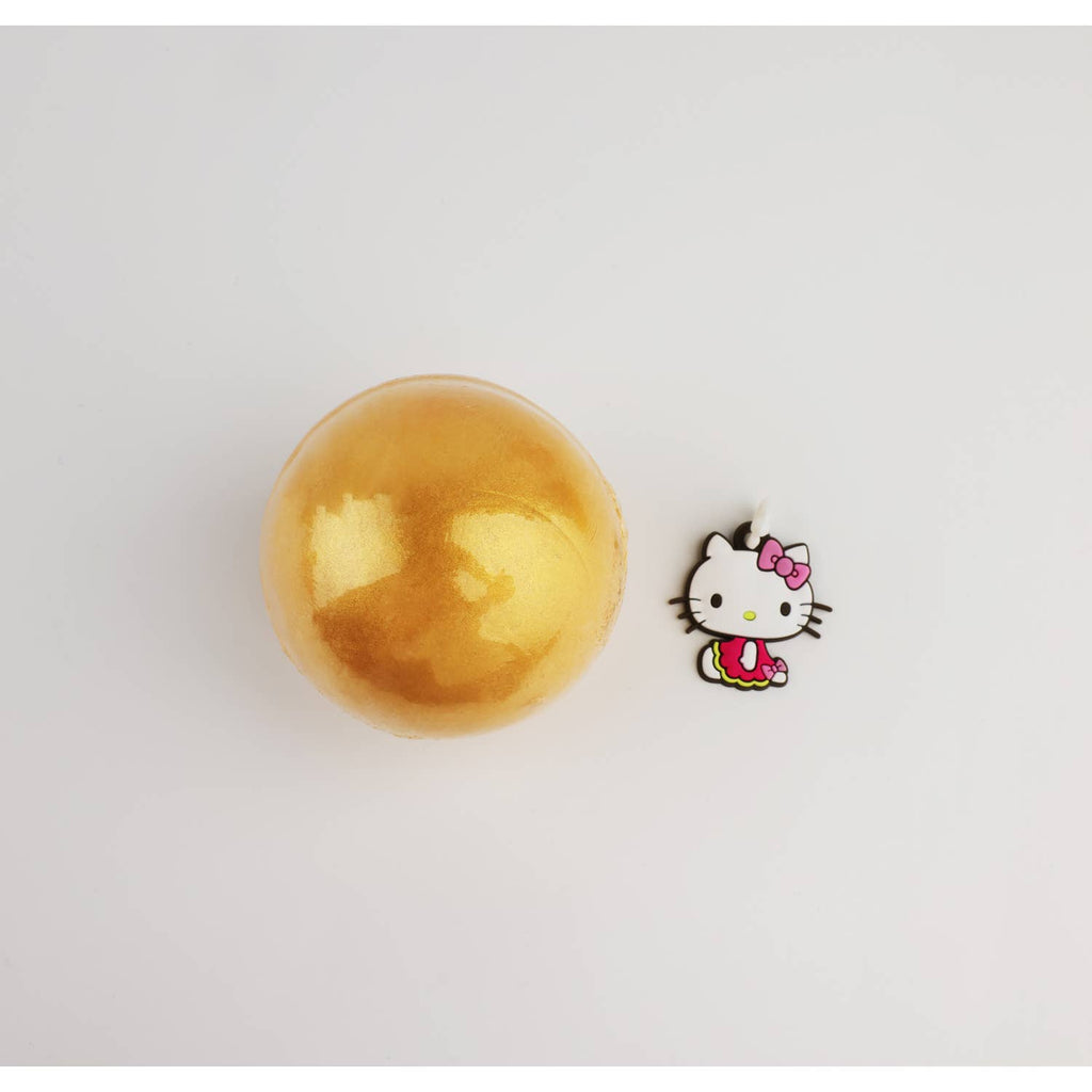 Take Cake - Hello Kitty bath bomb | Scout & Co