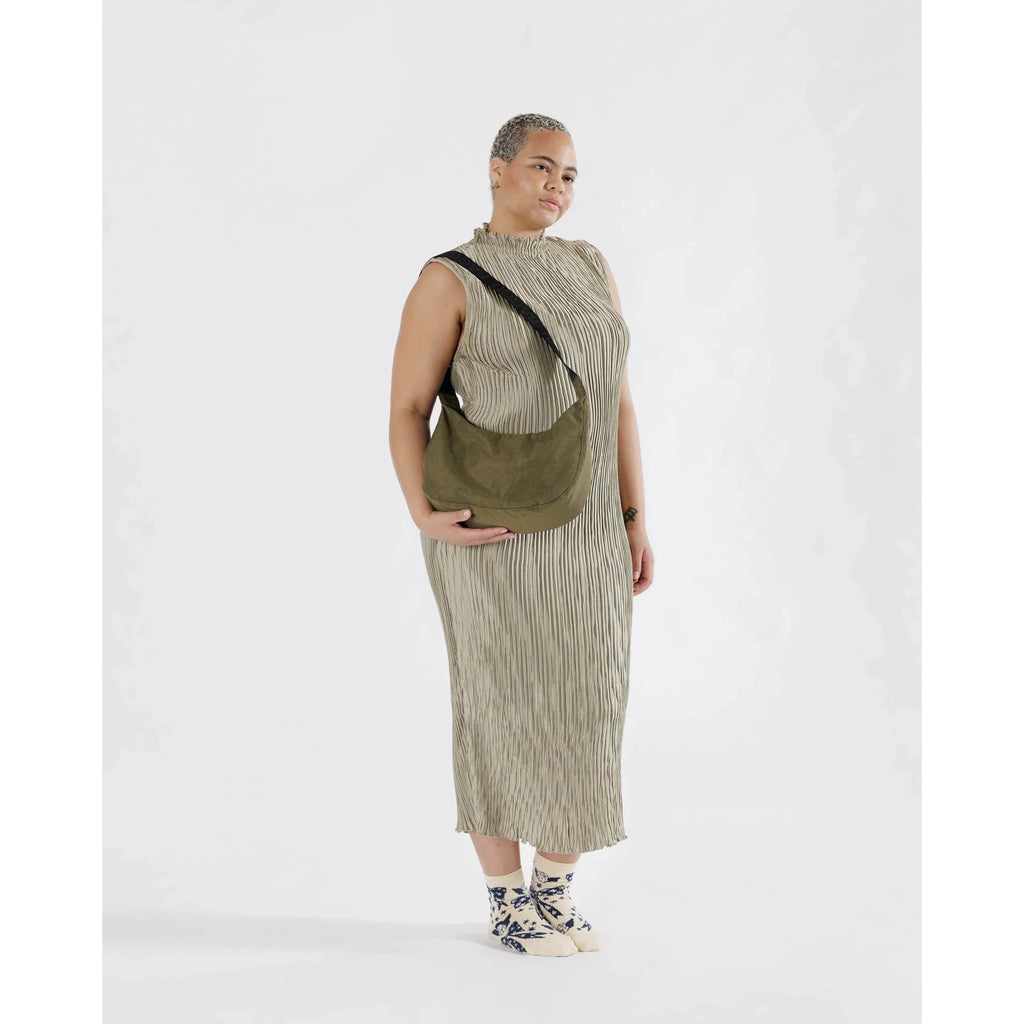 Baggu - Medium Nylon Crescent bag - Seaweed | Scout & Co