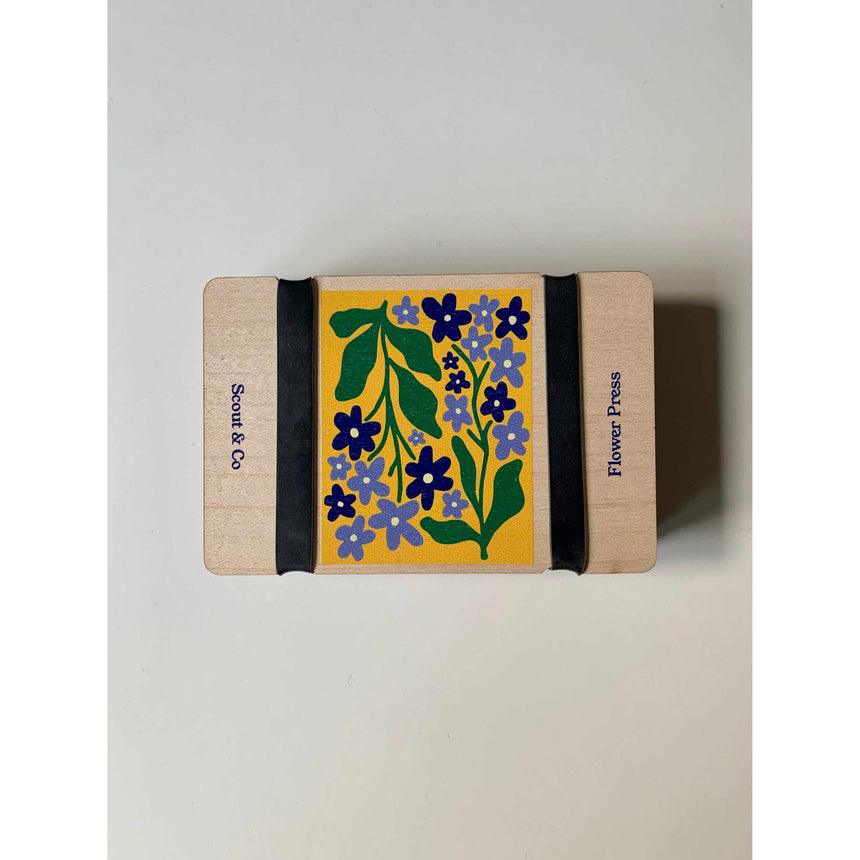 Studio Wald x Scout & Co exclusive - Pocket flower press - Forget Me Not | Scout & Co