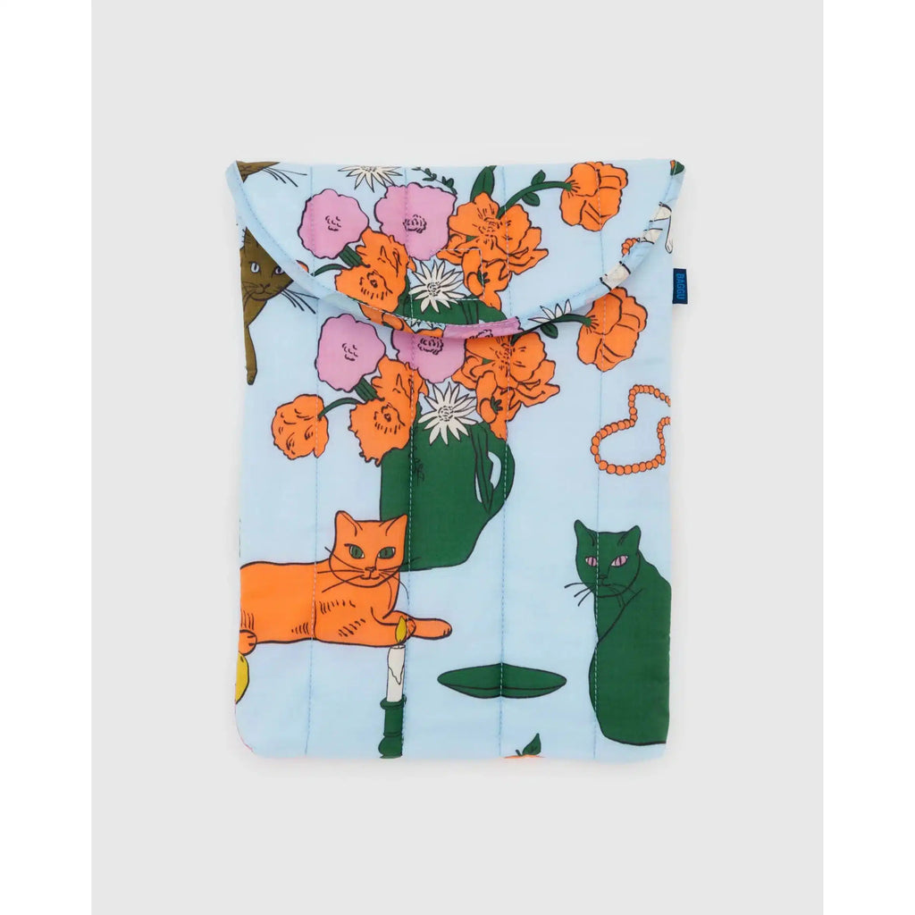Baggu - Puffy laptop sleeve 13in / 14in - Table Cats | Scout & Co