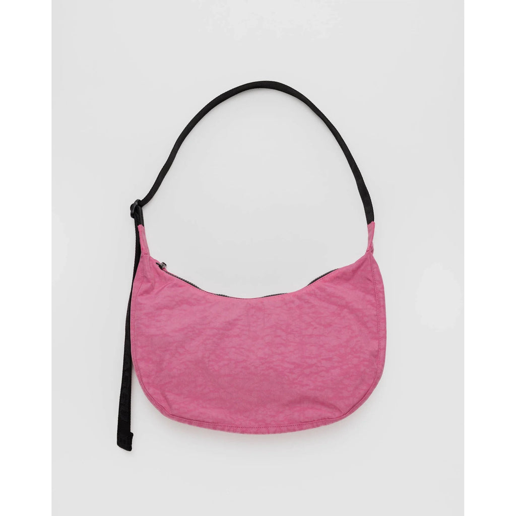 Baggu - Medium Nylon Crescent bag - Azalea Pink | Scout & Co