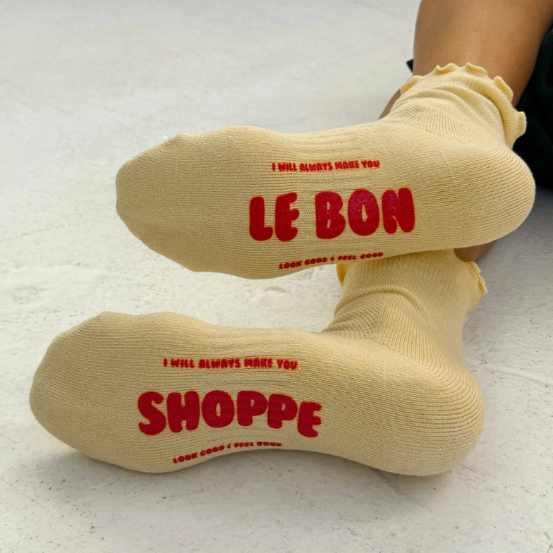 Le Bon Shoppe - Ruffled hugger crew socks - Banana Cream / Red | Scout & Co