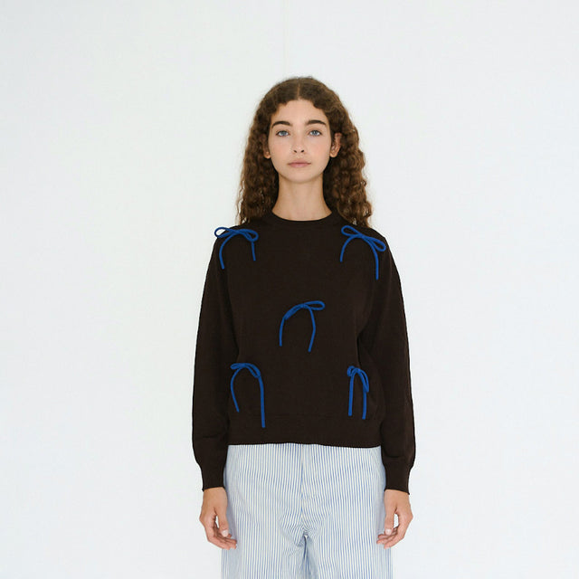 The Tiny Big Sister - Sara merino wool bow sweater - dark brown | Scout & Co