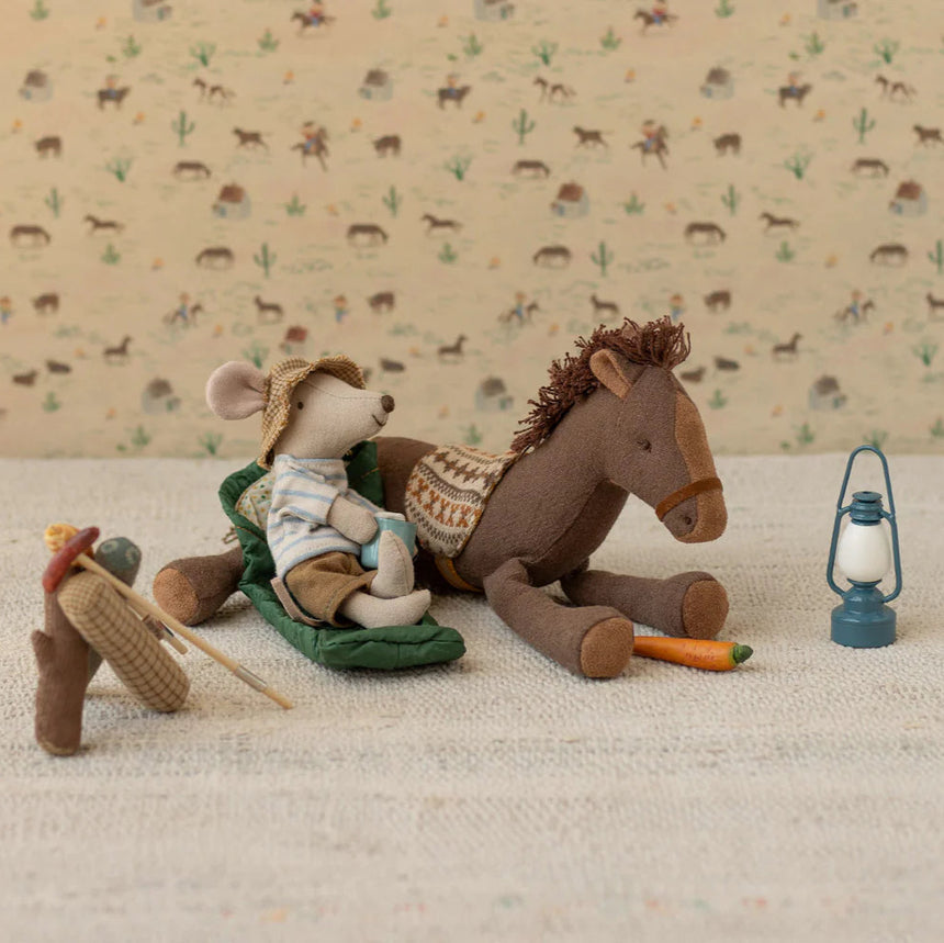 Maileg - Hiker mouse - big brother | Scout & Co
