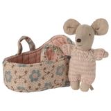 Maileg - Baby mouse in carry cot - Rose | Scout & Co