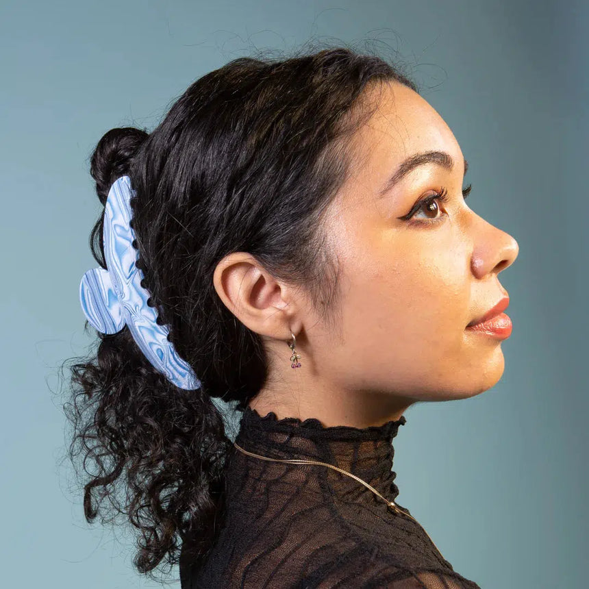 Chunks - Dolly hair claw - Marbled Blue | Scout & Co