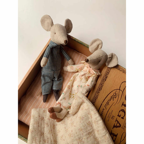 Maileg - Grandma & Grandpa mice in matchbox - pyjamas | Scout & Co