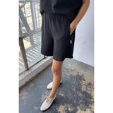 Le Bon Shoppe - Flared basketball shorts - Black | Scout & Co