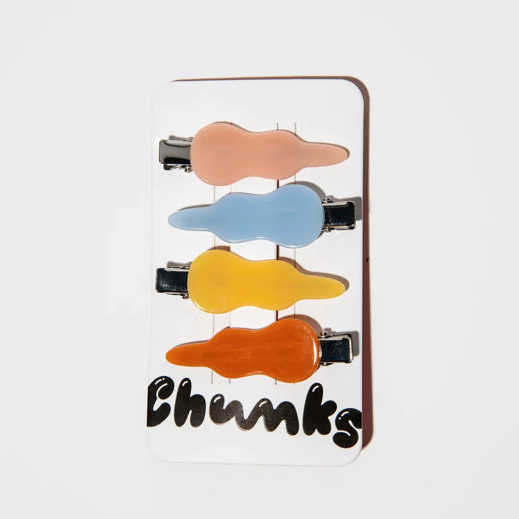 Chunks - Setting hair clips - Simone | Scout & Co