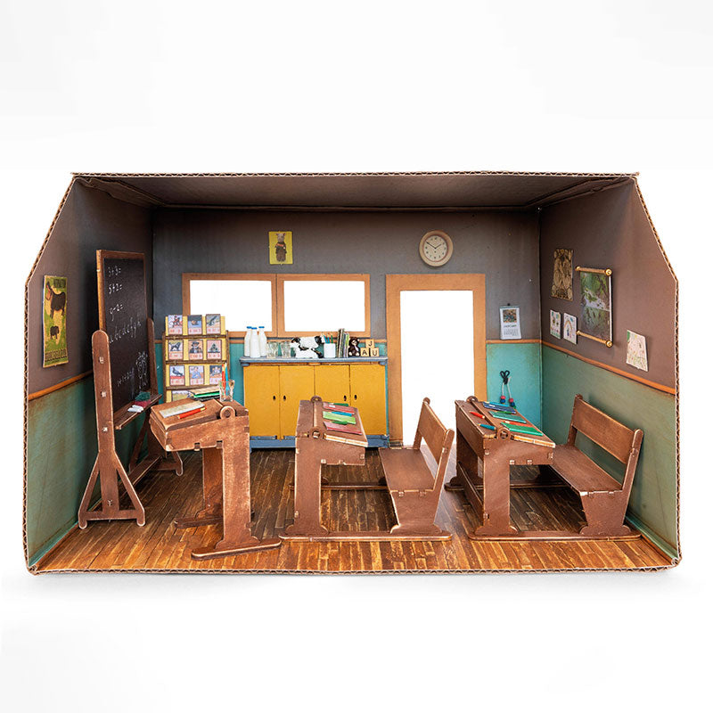 Sam & Julia: The Mouse Mansion - Cardboard room - Classroom | Scout & Co