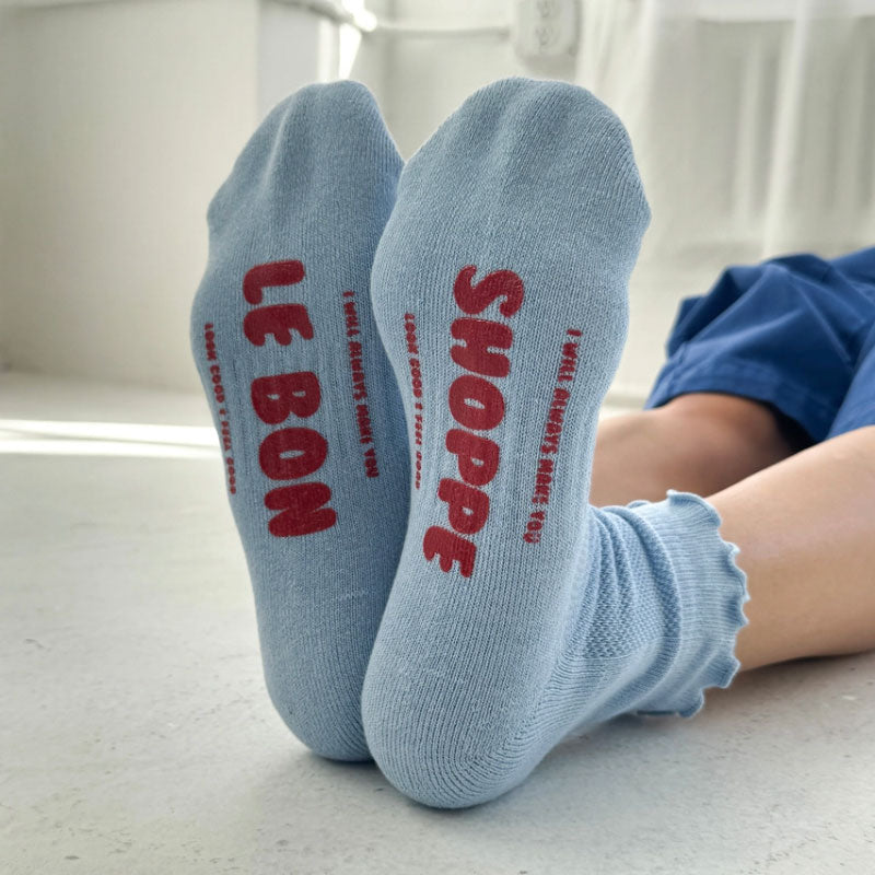 Le Bon Shoppe - Ruffled hugger crew socks - Periwinkle / Red | Scout & Co