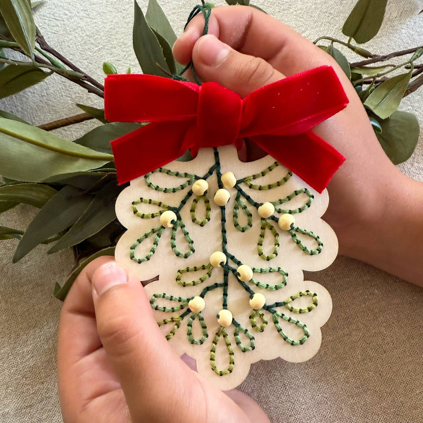 Cotton Twist - Make Your Own Stitched Mistletoe Decoration kit | Scout & Co