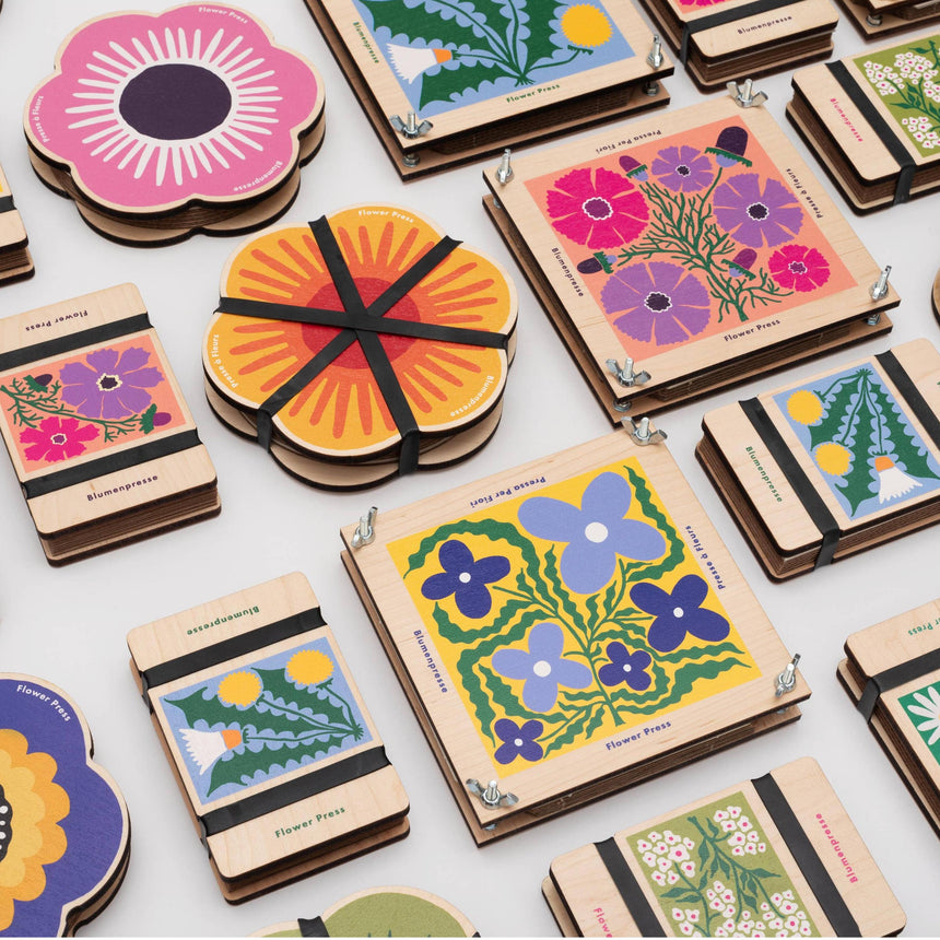 Studio Wald - Pocket Flower Press - Cosmos | Scout & Co