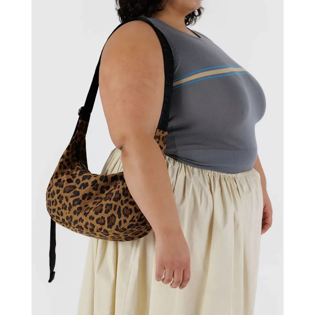 Baggu - Medium Nylon Crescent bag - Leopard | Scout & Co