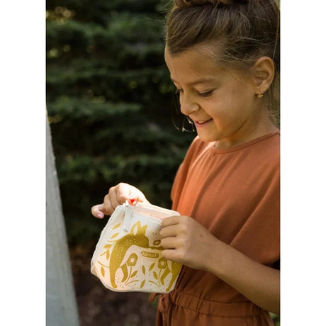 Namaki - Gold Sparkling Fox pouch gift set - organic make-up for kids | Scout & Co