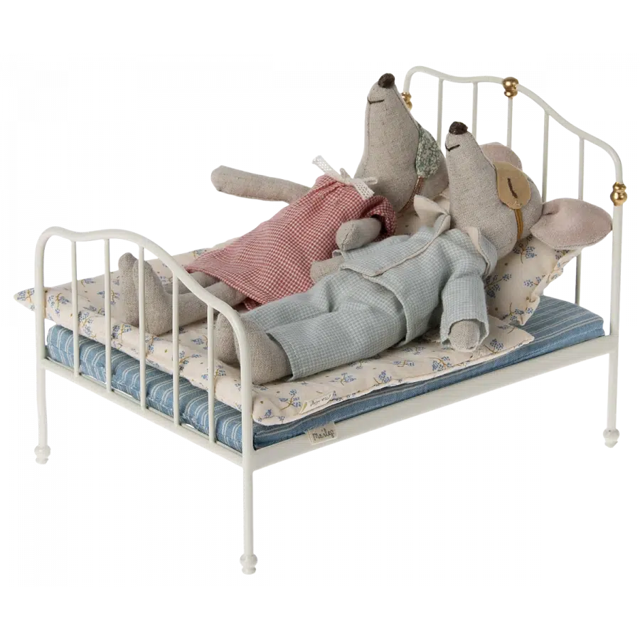 Maileg - Bed for mouse - white | Scout & Co
