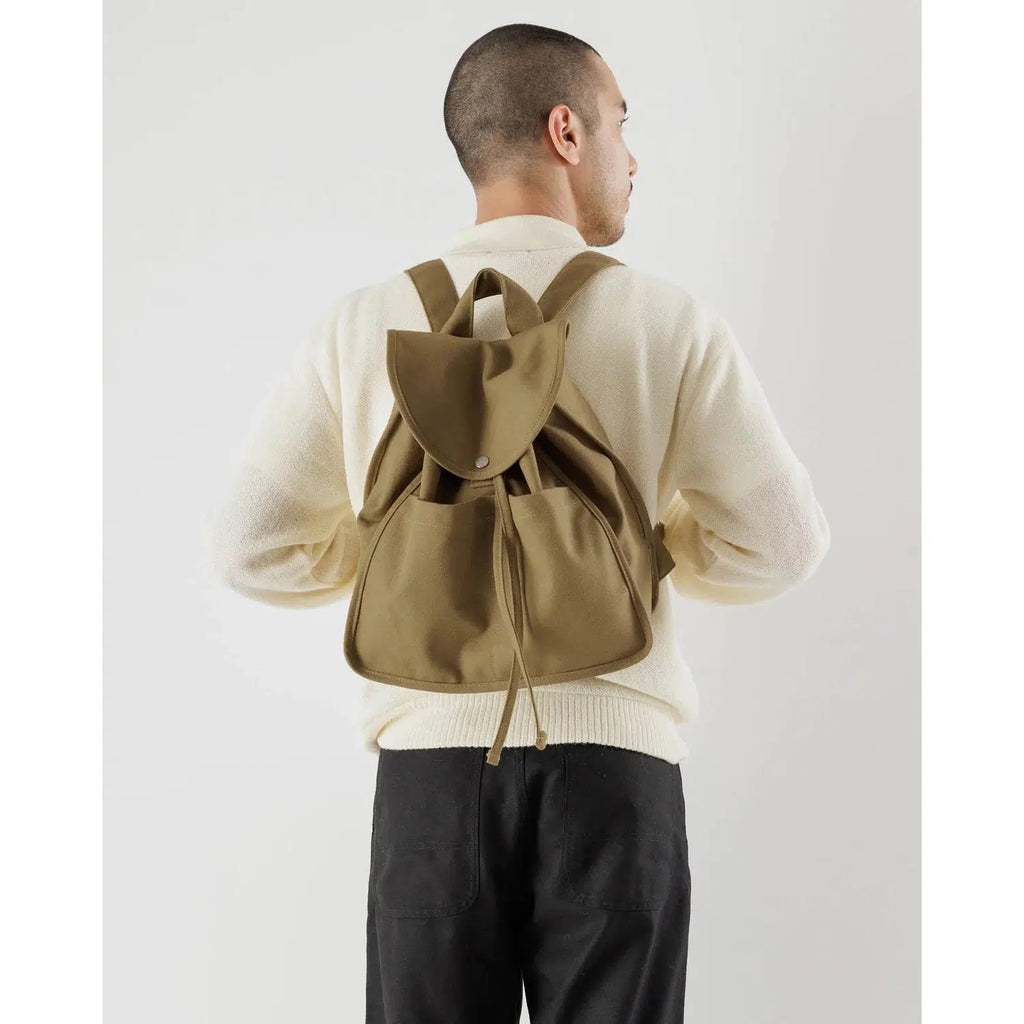 Baggu – Drawstring backpack - Dark Khaki | Scout & Co