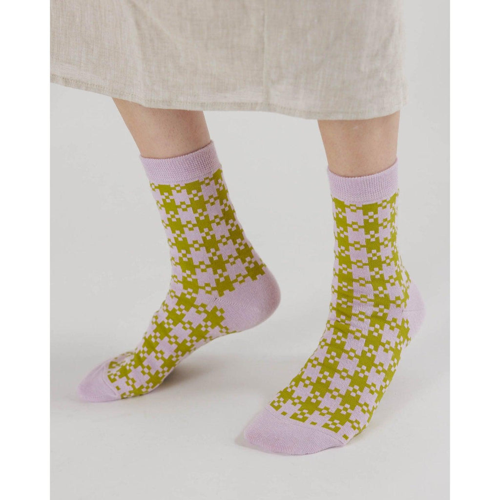 Baggu – Adult crew socks - Pink Pistachio Pixel Gingham | Scout & Co