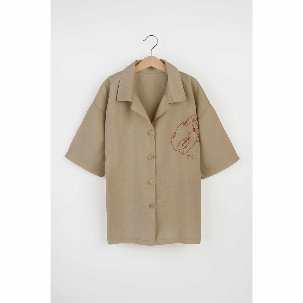 Tom and Boy - Embroidered cat shirt - khaki | Scout & Co
