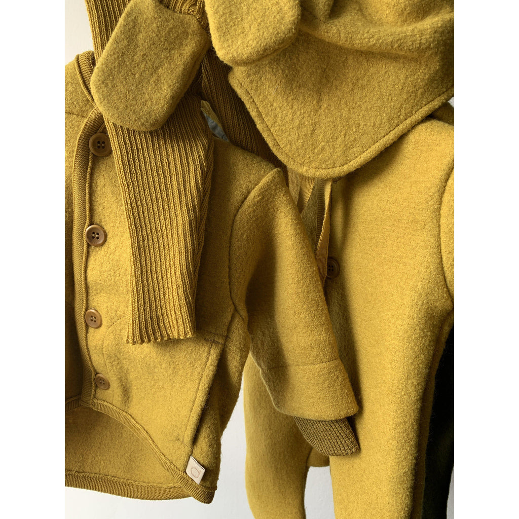 Disana - Boiled merino wool gloves - Curry | Scout & Co