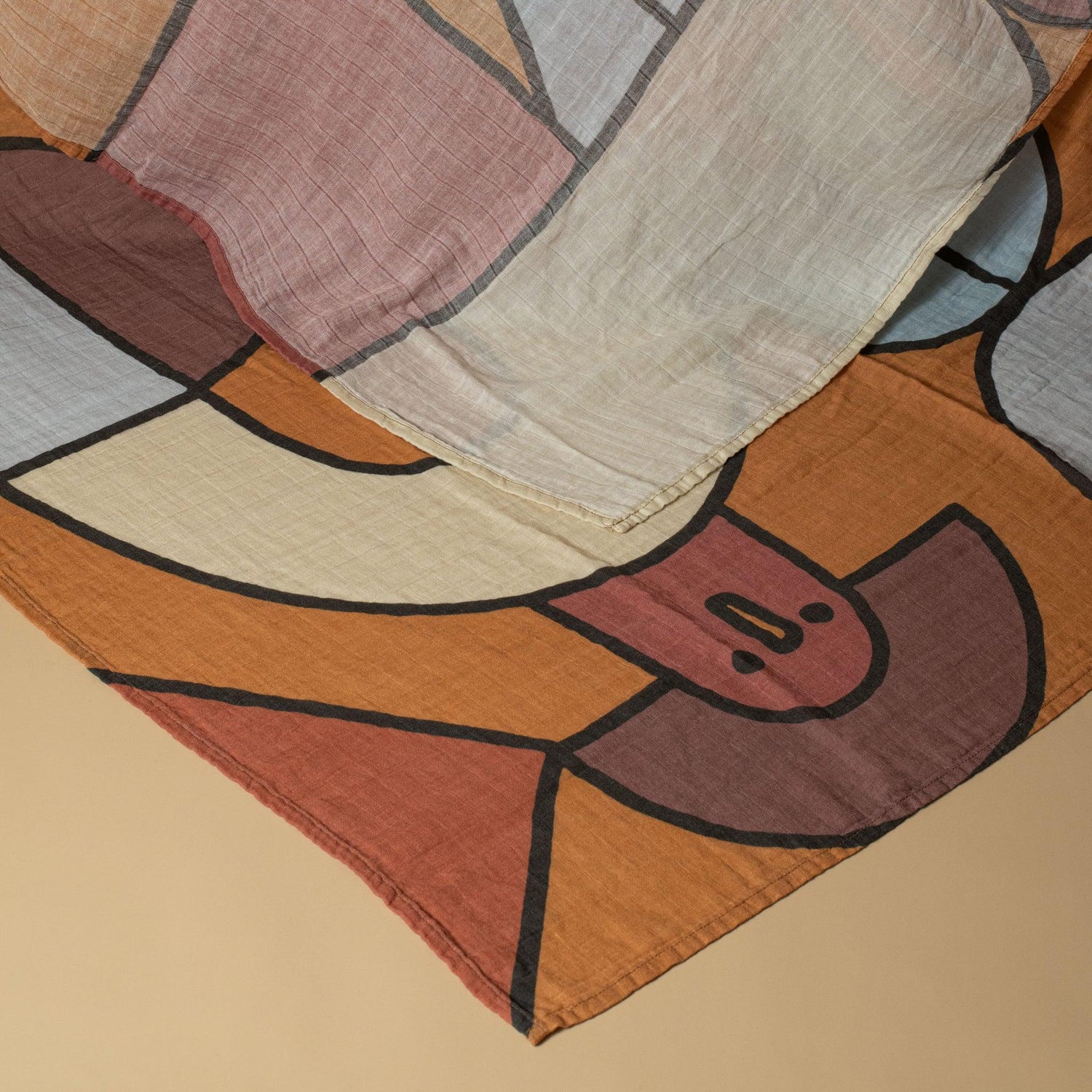 MinMin Copenhagen - Hello swaddle blanket | Scout & Co