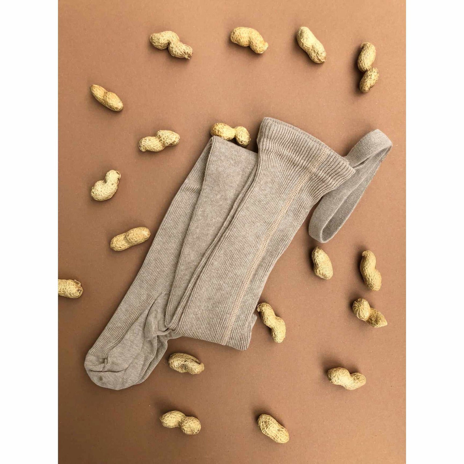 Silly Silas - Footed cotton tights with braces - Peanut Blend | Scout & Co
